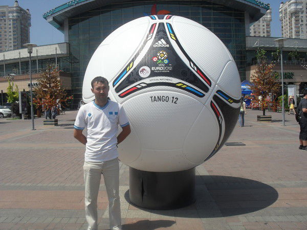 Берик Султанов