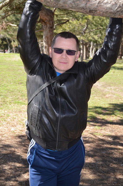 Влад Мельников