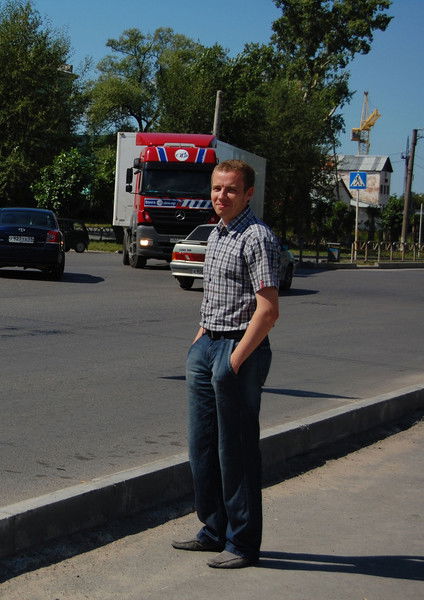 Виктор Петров