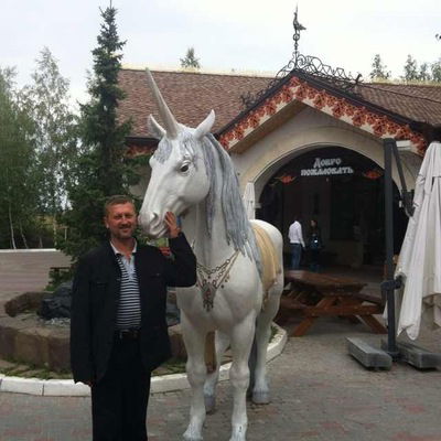 Алексей Овчаренко