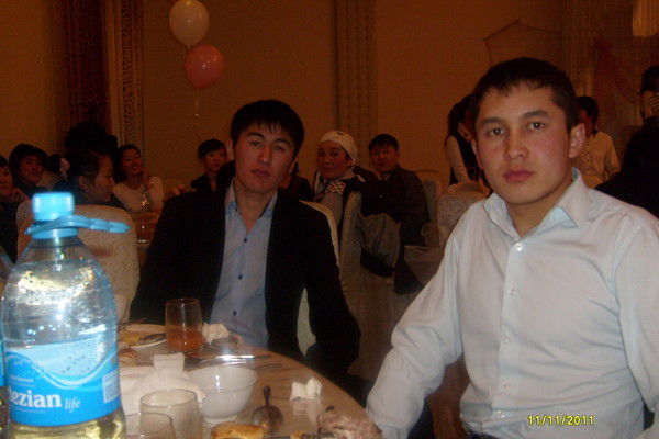 Aziret Урустамов