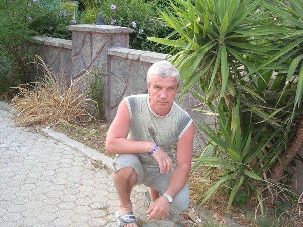 Андрей Макаров