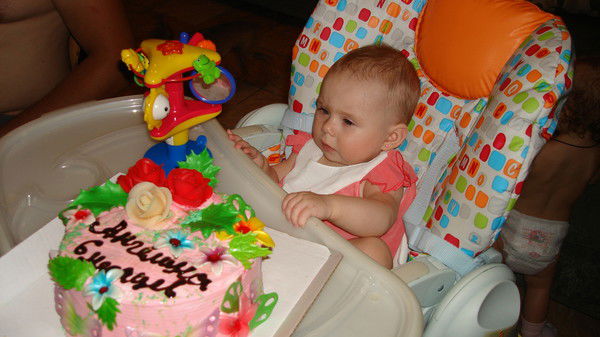 Анюта Усова (Зенина)