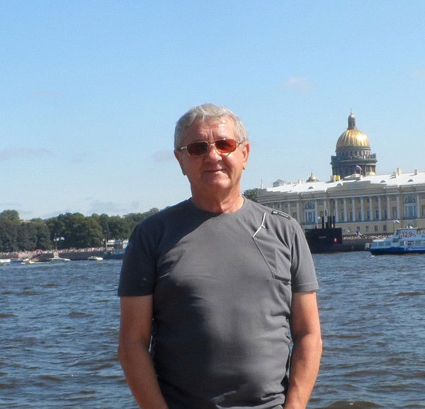 Виктор Ульяшов