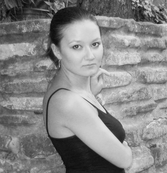 Наташа Молостова