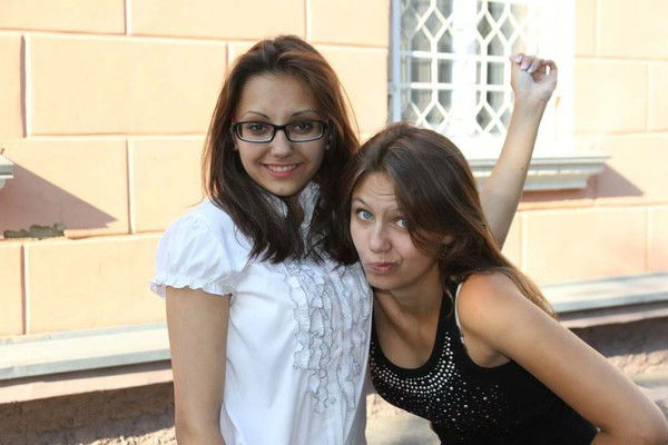 Арина Попова