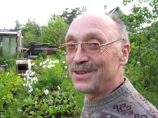 Олег Петров