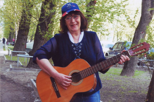 Лариса Самбурская