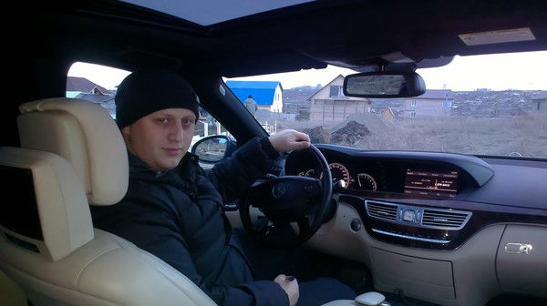 Антон Карандашов