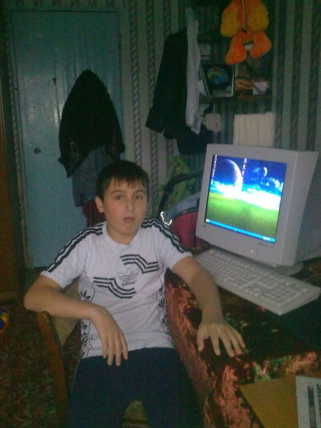 Максим Петров