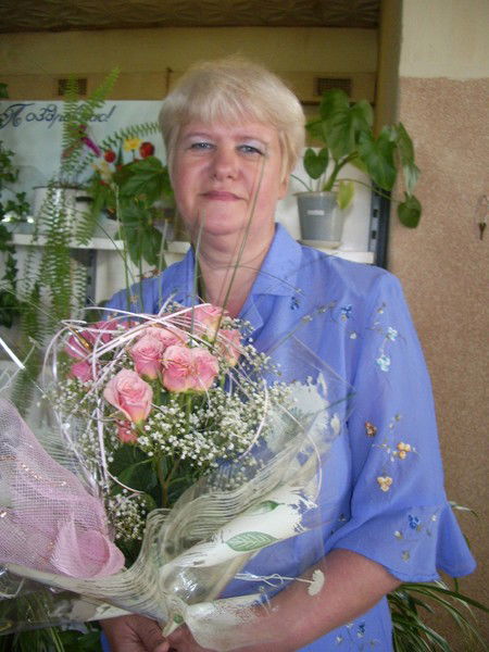 Зоя Сахарова (Топоркова)