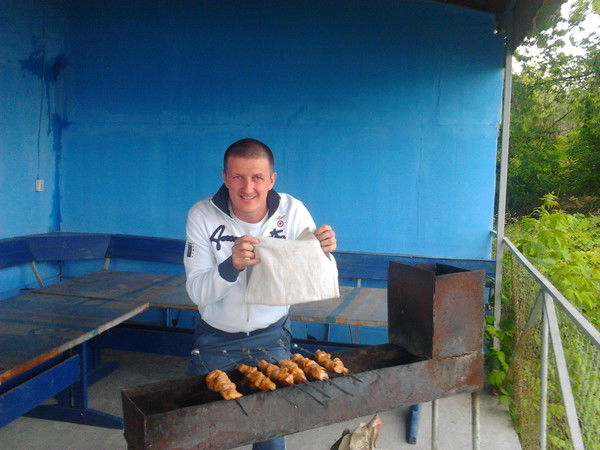 Юрий Икауниекс