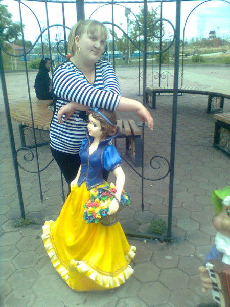 Анютка Сахарова