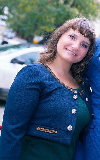 Анна Четина