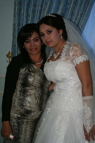 Лола Саатова