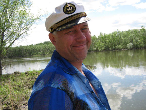 Михаил Суханов