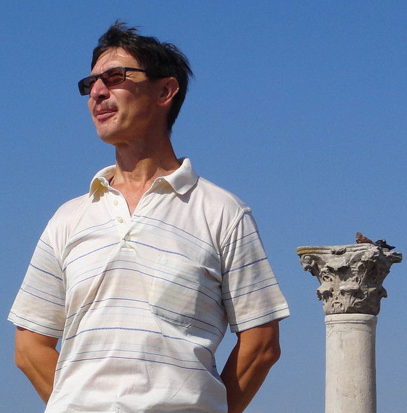 Юрий Антонов