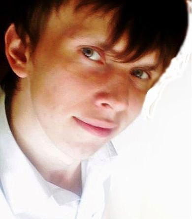 Дмитрий Леонов