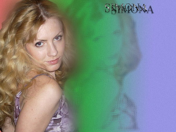 >Юлия Симонова