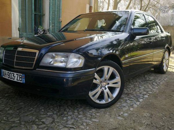 Ислам Басаев