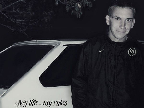 Алексей Иванов