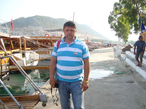 Александр Капустин