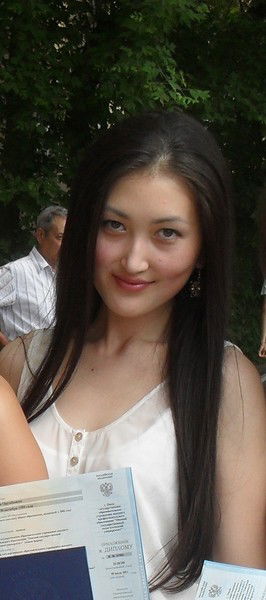 Дина Аханова