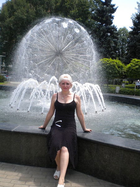 Любовь Нескоровная