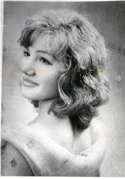 Людмила Петрова