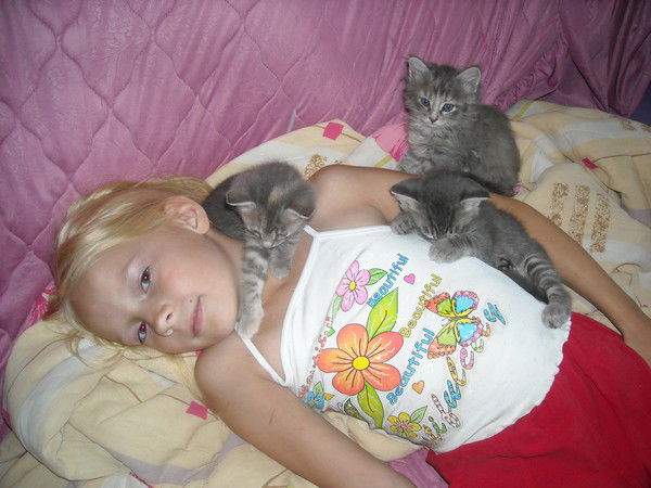 Юля Хмелева