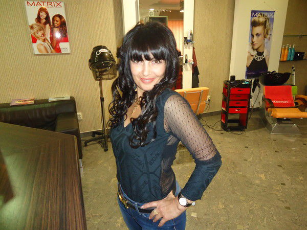 Анжела Ширинян