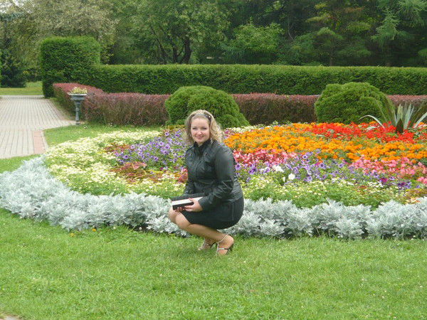 Катюша Демова