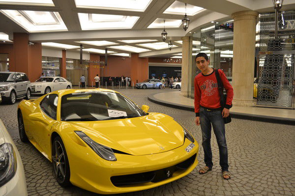 Данияр Ахметов