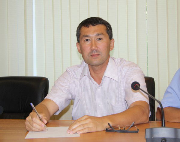 Серик Давлетов