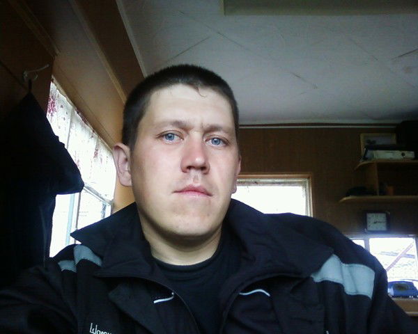 Женя Шолохов