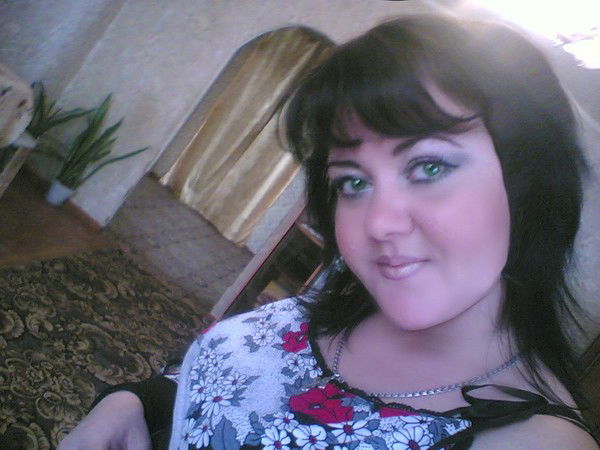 Лена Канеева