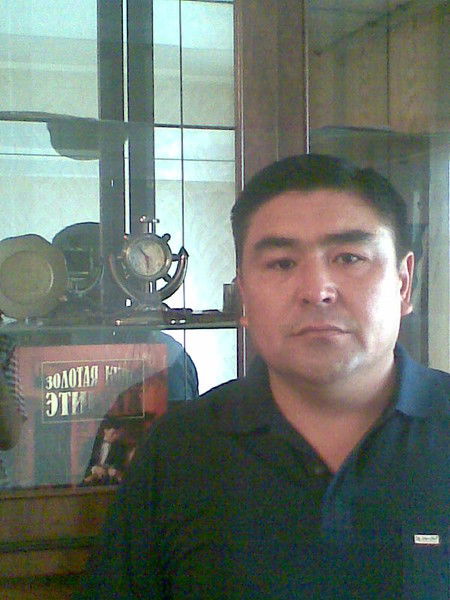 Илхомжон М.