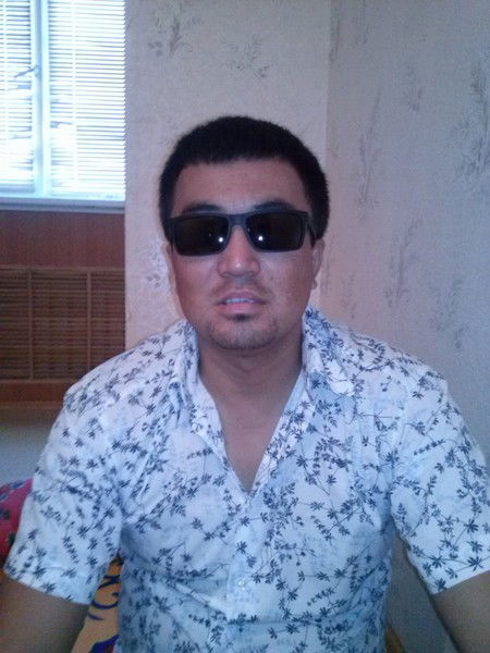 Торехан Махметханов