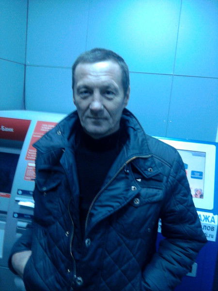 Артур Сурин