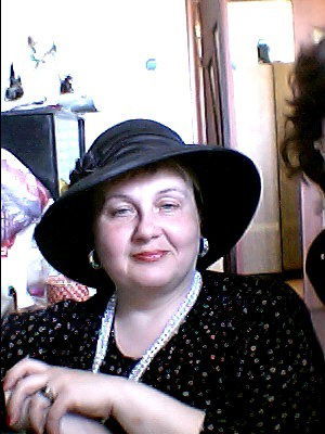 Елена Леонова