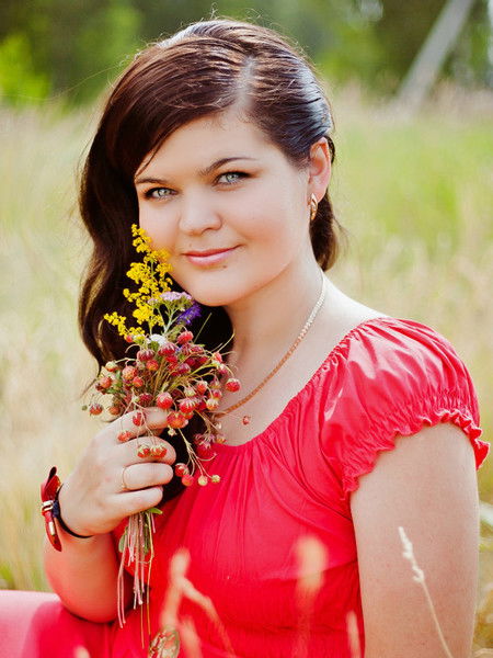 Анна Коннова