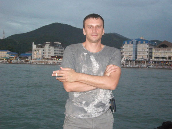 Александр Савельев