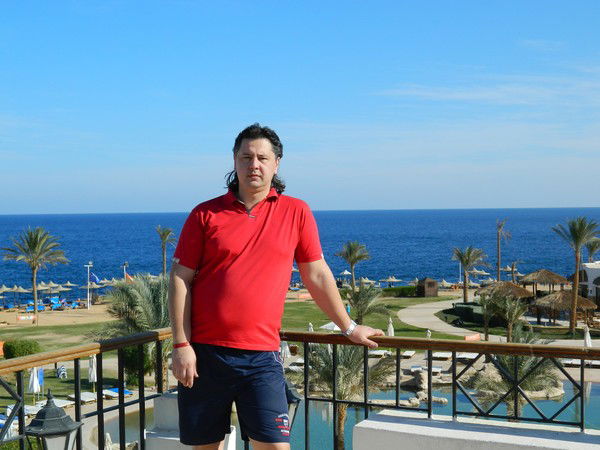 Сергей Титов