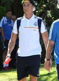 Юленька Принеслик