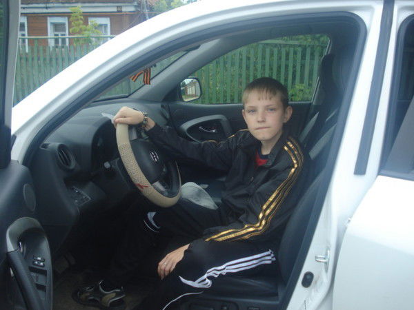 Андрей Михно