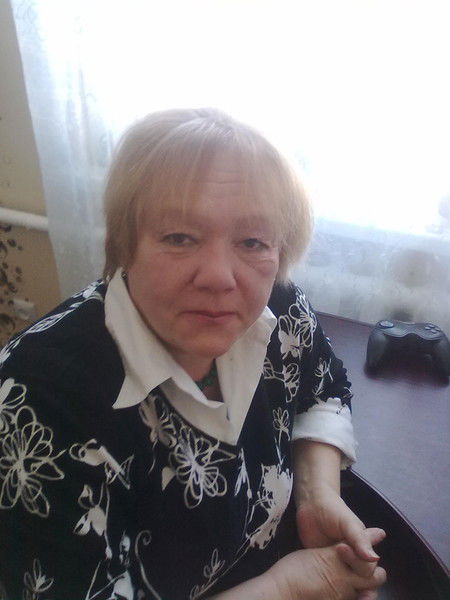 Лена Деревецька