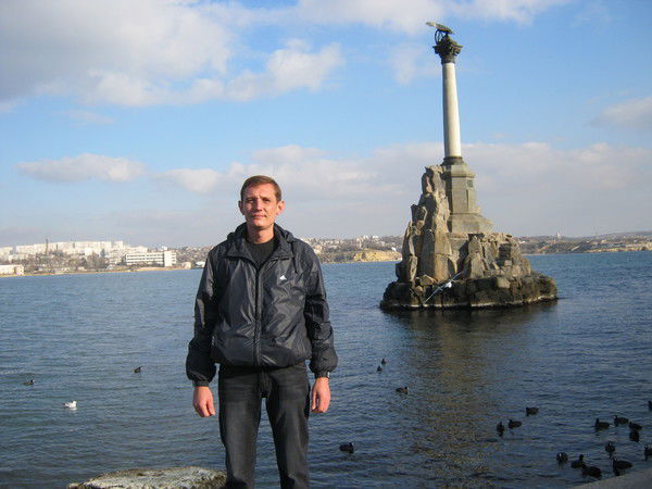 Александр Зубов