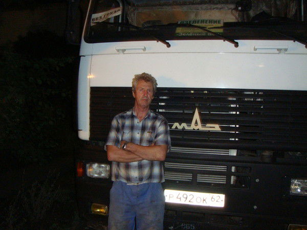 Анатолий Игнатов