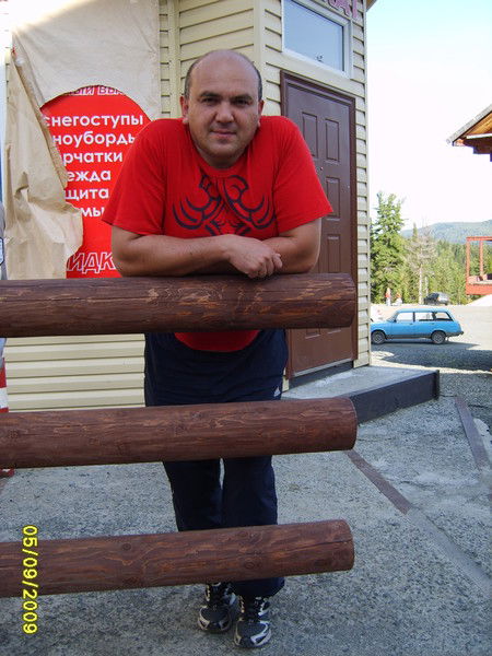 Саша Хворов