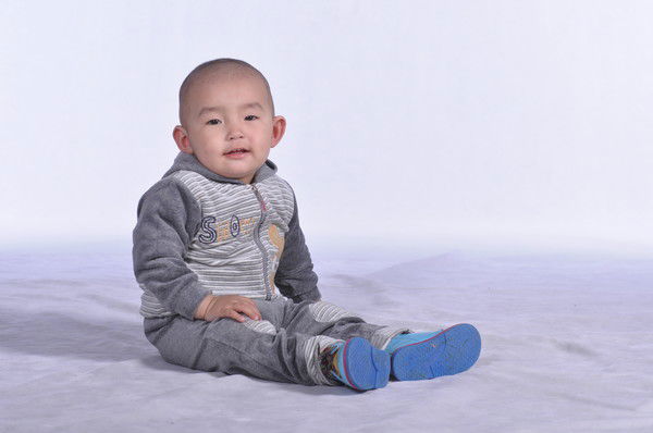 Альбек Хасенов